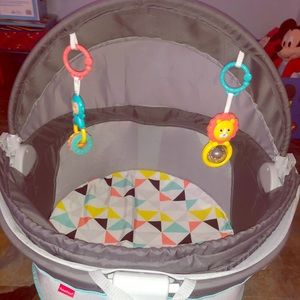Baby Fisher Price Sleeping Dome